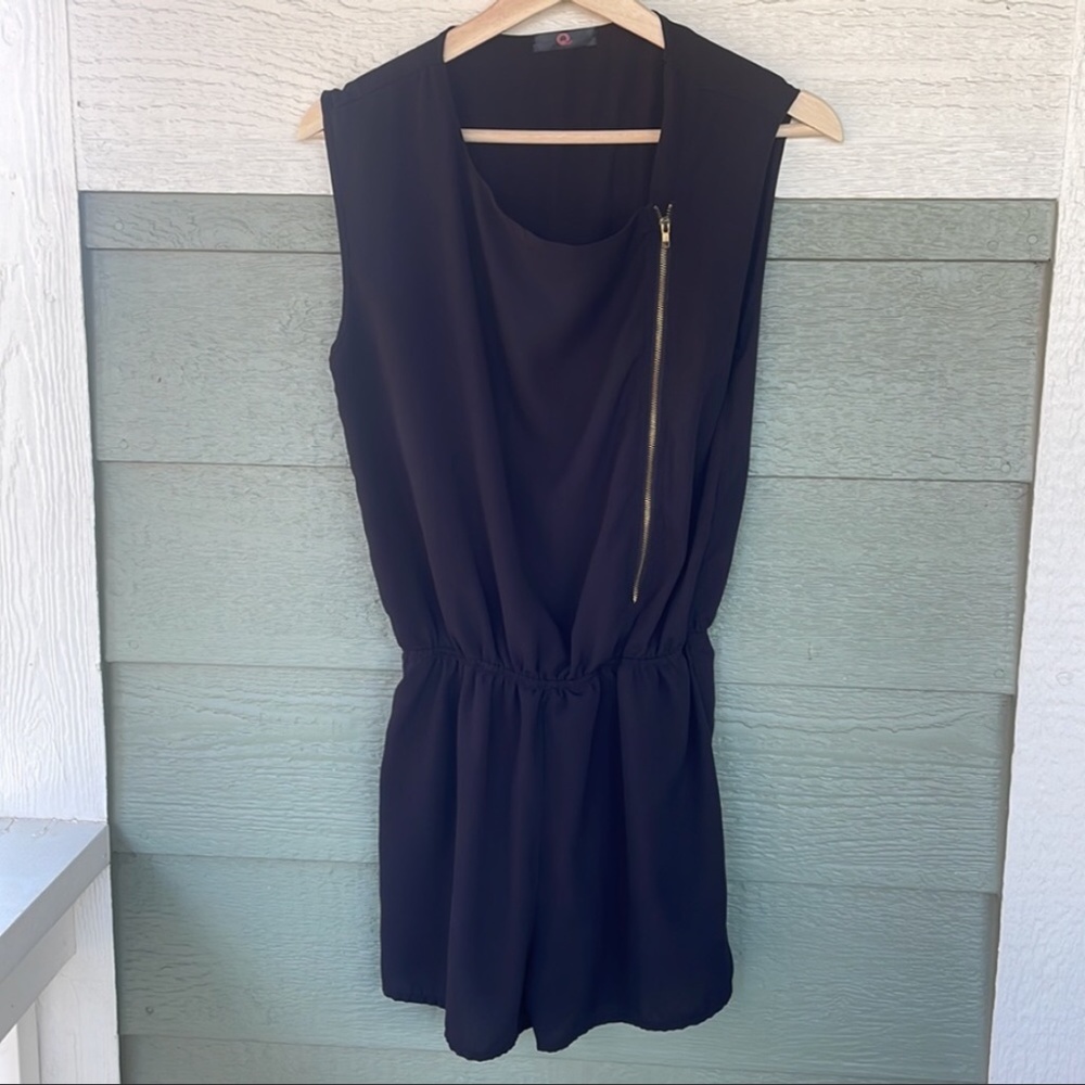 Fashion Q Black Asymmetrical Zip Front Romper Women’s